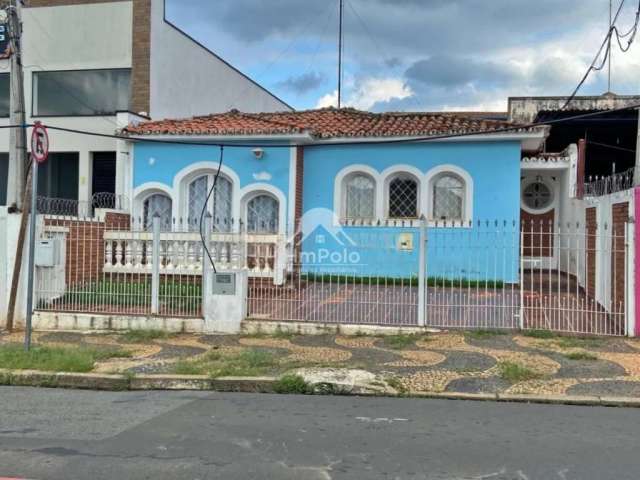 Casa com 2 quartos 2 banheiros 2 vagas e 2 edículas a venda no Taquaral em Campinas-SP