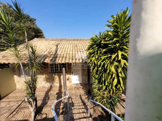 Casa com 3 Quartos e 1 banheiro à Venda no Jardim Proença - Campinas-SP