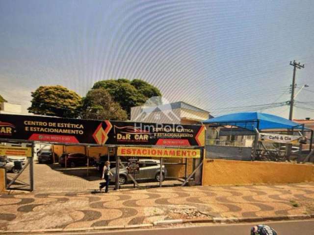 Terreno Comercial com estrutura de estacionamento, 3 banheiros e 1 sala no bairro Chapadão, Campinas/SP