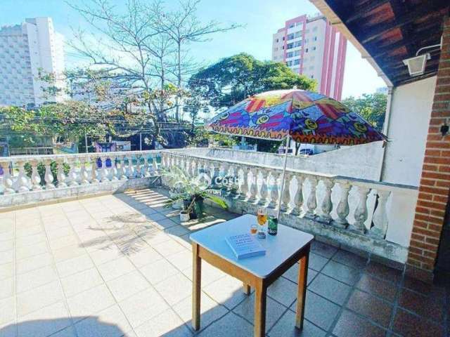 Sobrado com 3 dormitórios à venda, 250 m² por R$ 650.000 - Jardim Augusta - São José dos Campos/SP