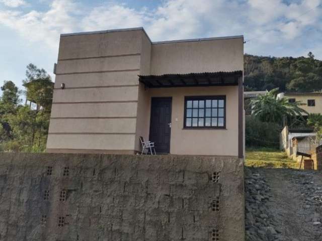 Casa De 2 Quartos À Venda No Bairro Piá