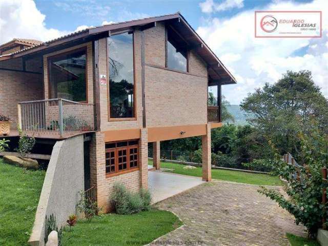 Casa para Venda em Mairiporã, Parque Petrópolis, 2 dormitórios, 1 suíte, 3 banheiros, 4 vagas