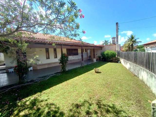 Casa com 4 quartos à venda no Cibratel, Itanhaém  por R$ 650.000