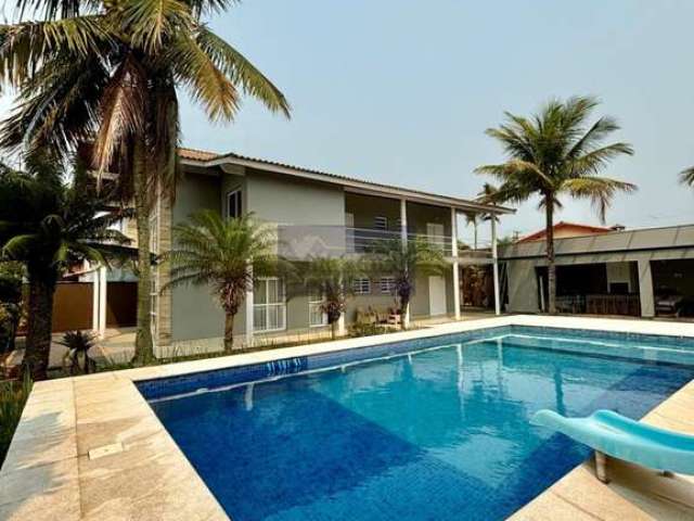 Casa com 8 quartos à venda no Jardim Grandesp, Itanhaém  por R$ 1.800.000