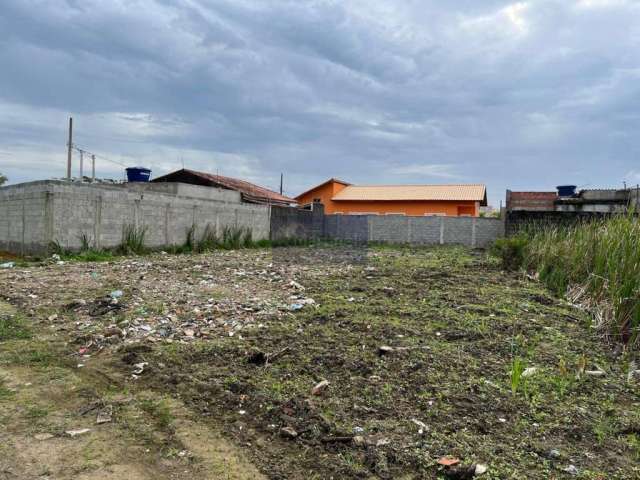 Terreno à venda no Jardim Jamaica, Itanhaém  por R$ 100.000