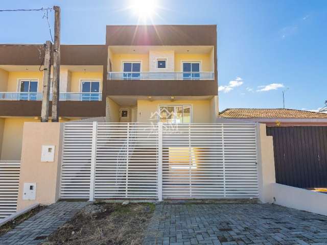 Sobrado NOVO e ENSOLARADO no coração do bairro Pilarzinho!