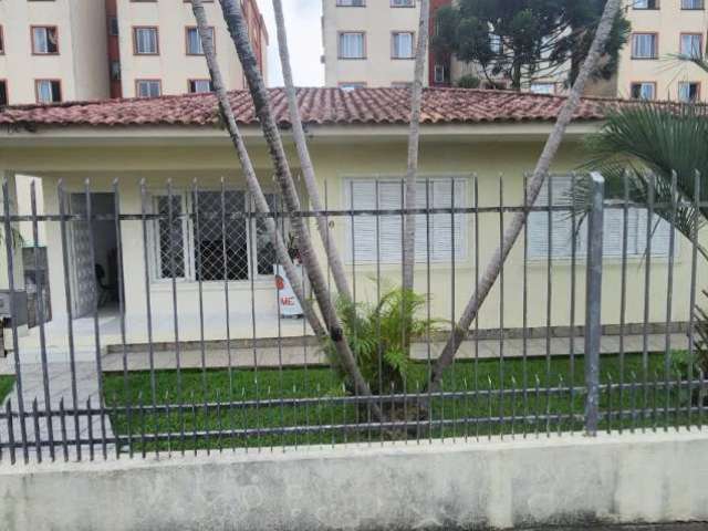 Casa à venda, 03 quartos, sendo 01 suíte e 07 vagas no bairro Ipiranga - São José - SC - CA1473