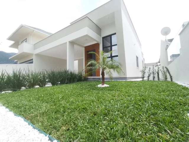 Casa em condomínio com 137m2 na Praia De Fora, Palhoca - CA1623