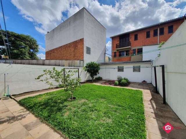 Casa para Venda - 227m², 3 dormitórios, sendo 1 suites, 4 vagas - Cinqüentenário