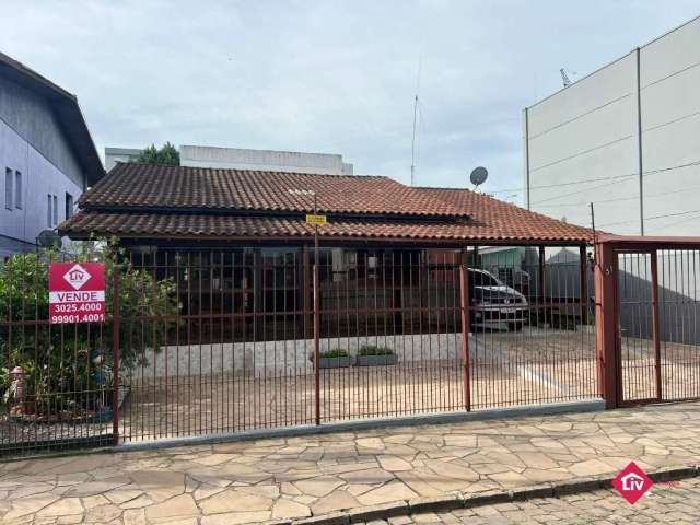Casa com 3 quartos à venda na Luiz Brandino Berti, 31, Cidade Nova, Caxias do Sul por R$ 497.000