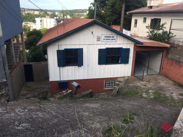 Casa para Venda - 100m², 3 dormitórios, 1 vaga - Universitário