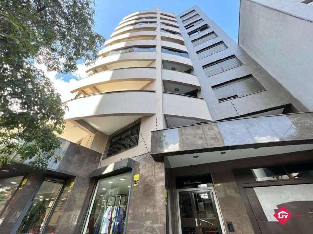 Cobertura para Venda - 252.5m², 3 dormitórios, sendo 1 suites, 3 vagas - Centro