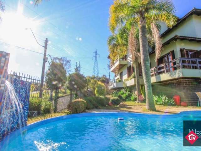 Casa para Venda - 495.8m², 4 dormitórios, sendo 3 suites, 3 vagas - Colina Sorriso