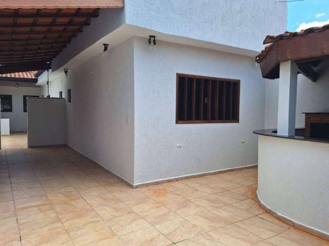 Casa térrea com 02 dormitórios e 01 suíte - Paineiras