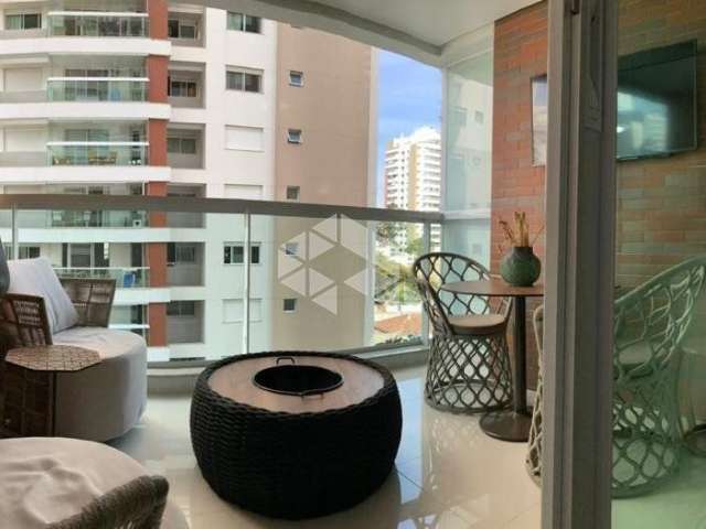 Apartamento mobiliado com 2 dormitórios e 2 suítes A Venda - Agronômica, Florianópolis SC