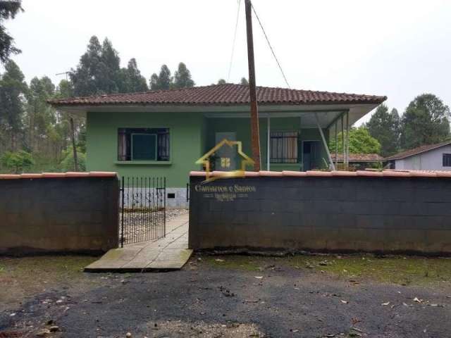 Chácara no cerne com casa