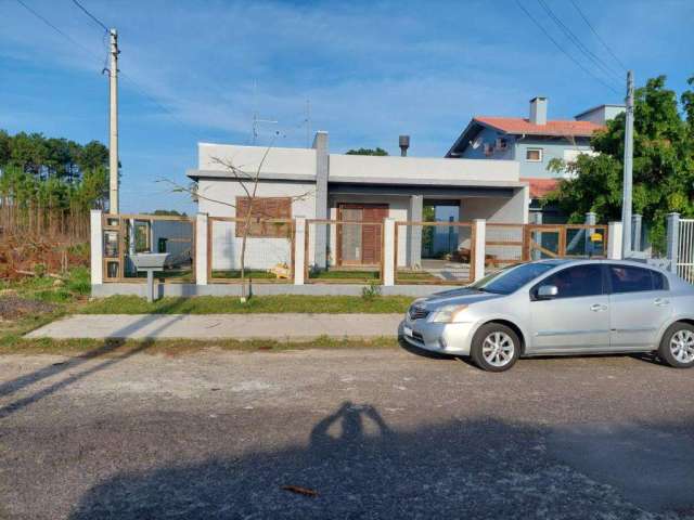 Casa 02 Dorm à venda no Bairro CAPÃO NOVO - 2 vagas de garagem