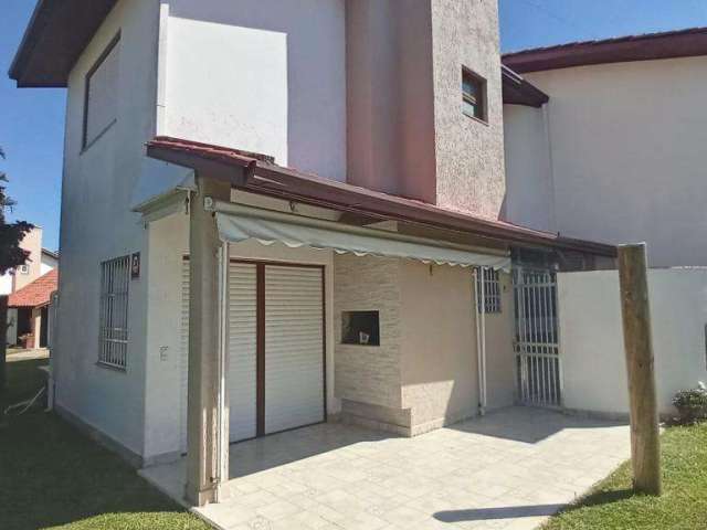 Sobrado 02 Dorm à venda no Bairro CAPÃO NOVO - 2 vagas de garagem