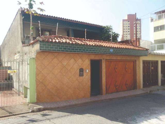 Casa com 4 dormitórios à venda