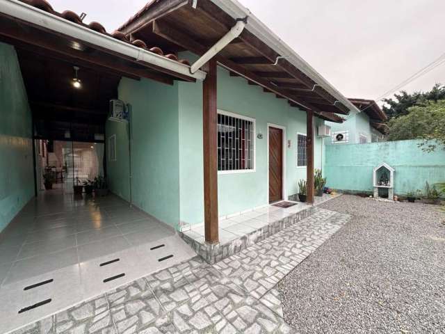 Casa para Venda em Palhoça, São Sebastião, 2 dormitórios, 2 banheiros, 2 vagas