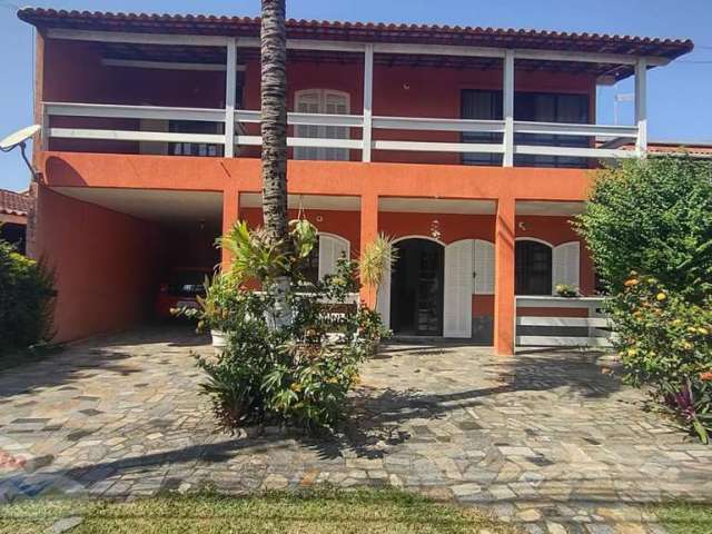 Excelente casa em condominio,no centro da cidade - seguran&#199;a e praticidade!