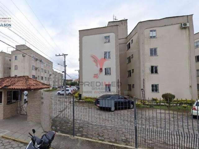 Apartamento com 3 Quartos e 1 banheiro à Venda, 67 m² por R$ 230.000