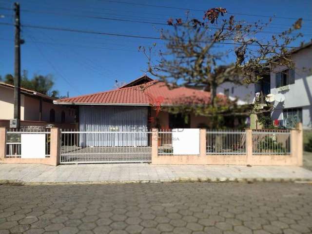 Casa na Praia em Penha, Santa Catarina, lote 295 mts, edicula, 2 Vagas de Garagem