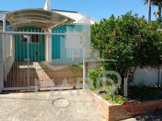 Casa com 3 quartos à venda na Rua Irineu Francisco da Silva, 104, Belém Novo, Porto Alegre por R$ 320.000