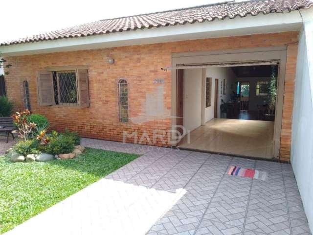 Casa com 2 quartos à venda na Estrada Cristiano Kraemer, 2016, Vila Nova, Porto Alegre por R$ 580.000