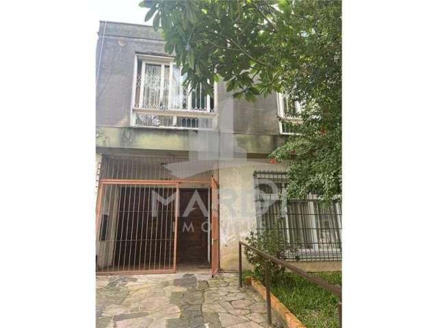 Casa com 3 quartos à venda na Avenida Protásio Alves, 3, Petrópolis, Porto Alegre por R$ 535.000