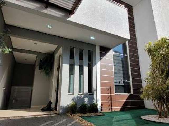 Casa com 3 dormitórios à venda, 170 m² por R$ 950.000,00 - Canadá - Cascavel/PR