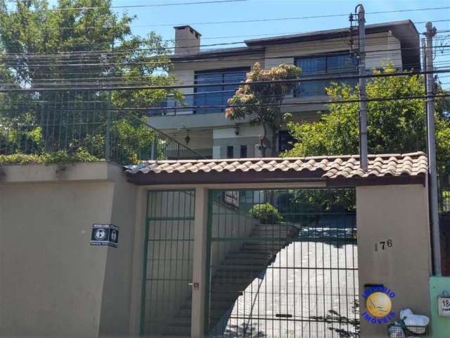 Casa com 3 quartos à venda no Floresta, Caxias do Sul , 250 m2 por R$ 850.000