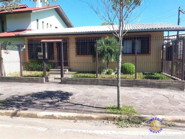 Casa com 4 quartos à venda na Vila Verde, Caxias do Sul , 220 m2 por R$ 1.200.000