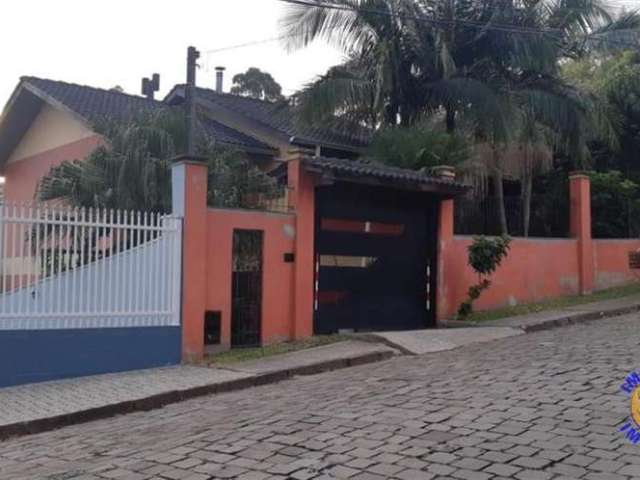 Casa com 3 quartos à venda no Charqueadas, Caxias do Sul , 172 m2 por R$ 550.000