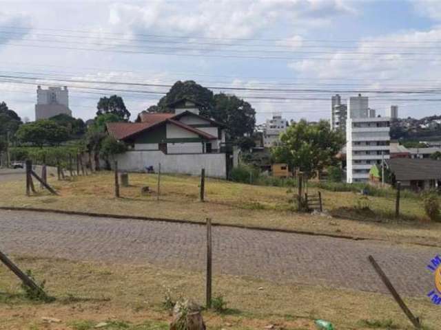 Terreno à venda no Sanvitto, Caxias do Sul  por R$ 965.000