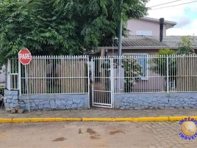 Casa com 5 quartos à venda no Santa Lúcia do Piaí, Caxias do Sul , 190 m2 por R$ 450.000