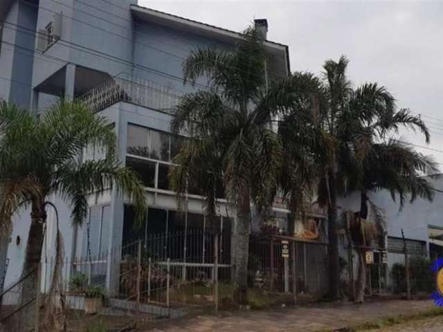 Casa com 5 quartos à venda no Charqueadas, Caxias do Sul , 873 m2 por R$ 1.500.000