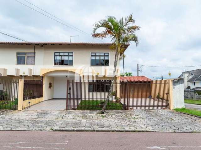 Casa com 4 quartos à venda na Rua Fioravante Slaviero, 924, Novo Mundo, Curitiba, 185 m2 por R$ 799.000