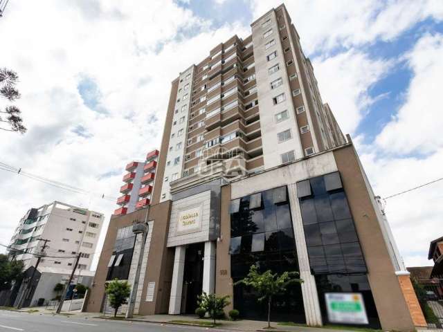 Apartamento com 3 quartos para alugar na Rua Voluntários da Pátria, 559, Centro, São José dos Pinhais, 84 m2 por R$ 2.600