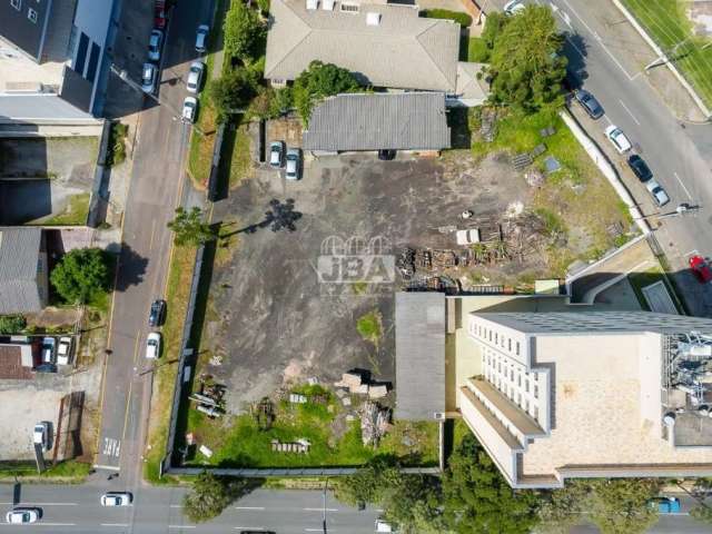 Terreno à venda na Rua Fernando de Noronha, 56, Santa Cândida, Curitiba por R$ 6.500.000