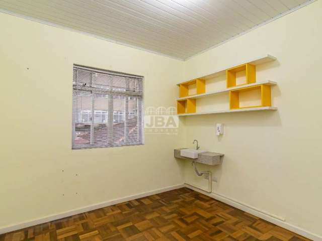 Sala comercial com 1 sala para alugar na Rua Coronel Herculano de Araújo, 40, Novo Mundo, Curitiba, 12 m2 por R$ 600