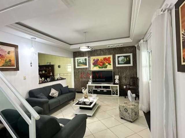 Sobrado com 3 dormitórios à venda, 121 m² por R$ 780.000,00 - Vila Guilhermina - Praia Grande/SP