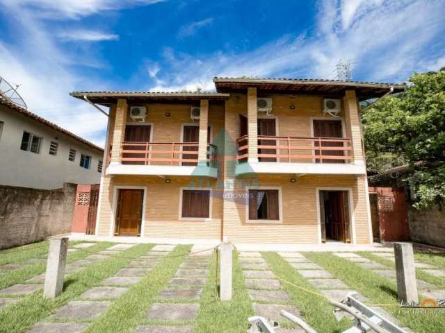 Casa com 4 quartos à venda na Avenida Engenho Velho, Praia da Lagoinha, Ubatuba, 140 m2 por R$ 960.000