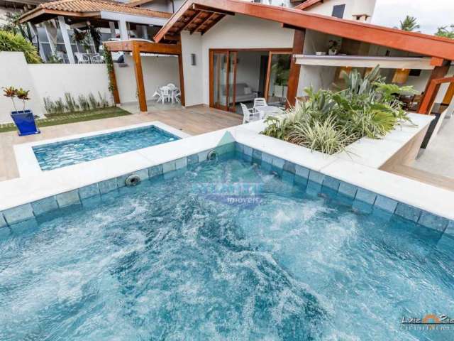 Casa em condomínio fechado com 5 quartos à venda na Rua Fortaleza, Praia da Lagoinha, Ubatuba, 220 m2 por R$ 1.990.000