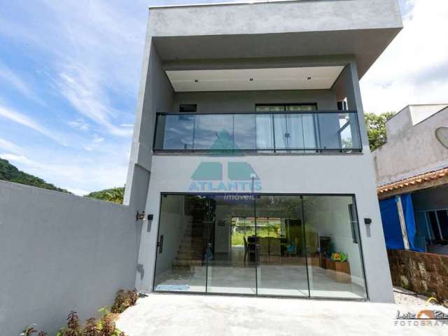 Casa com 3 quartos à venda na Rua Pedro Bernardino de Amorim, Arariba, Ubatuba, 130 m2 por R$ 700.000