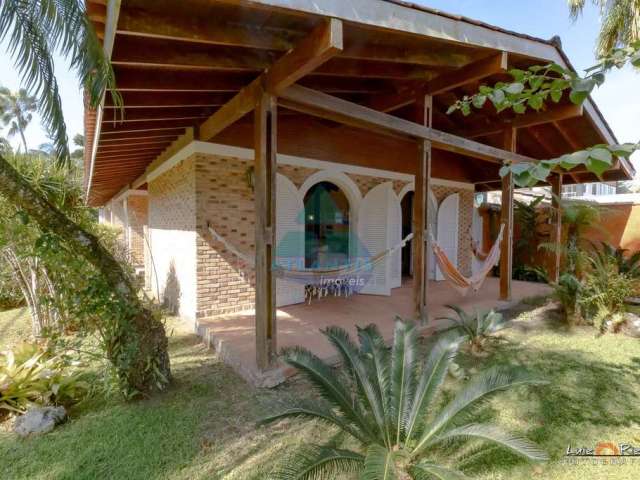 Casa em condomínio fechado com 3 quartos à venda na Rua Opala, Jardim Pedra Verde, Ubatuba, 216 m2 por R$ 1.850.000