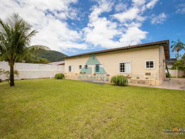 Casa com 5 quartos à venda na Rua Goiás, Praia da Lagoinha, Ubatuba, 140 m2 por R$ 540.000