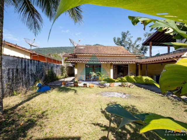 Casa com 3 quartos à venda na Rua Cabo João Monteiro da Rocha, Maranduba, Ubatuba, 432 m2 por R$ 600.000