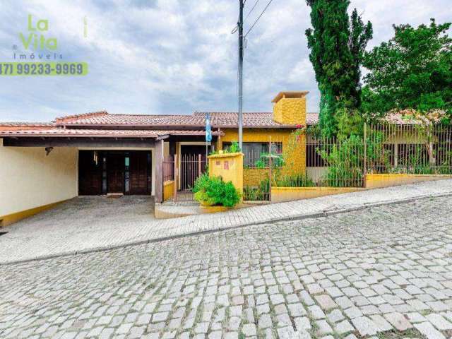 Casa com 3 dormitórios à venda, 300 m² por R$ 950.000,00 - Vila Nova - Blumenau/SC
