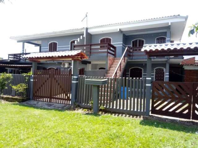 Casa com 8 quartos à venda na RUA TEIXEIRA SOARES, 74, Centro, Guaratuba, 380 m2 por R$ 750.000